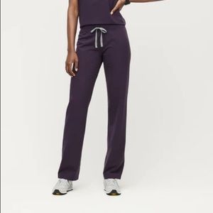 Figs purple shadow scrub bottom